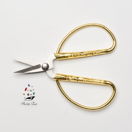 203 - مقص ورق ذهبي