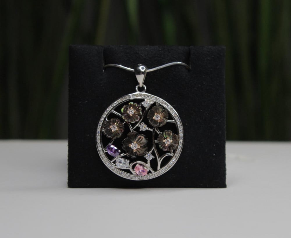 سلسلة فضة نسائية