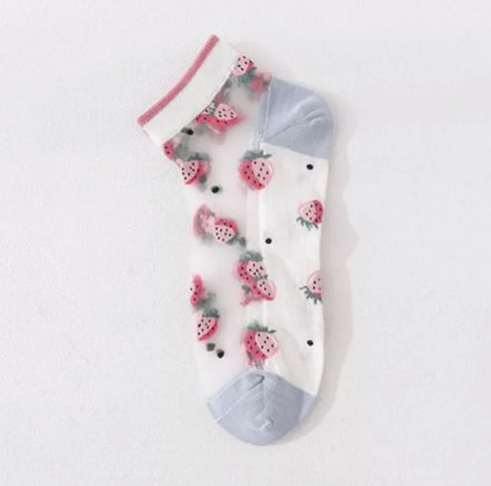 جوارب شفافه فراوله strawberry transparent socks - مستنكر