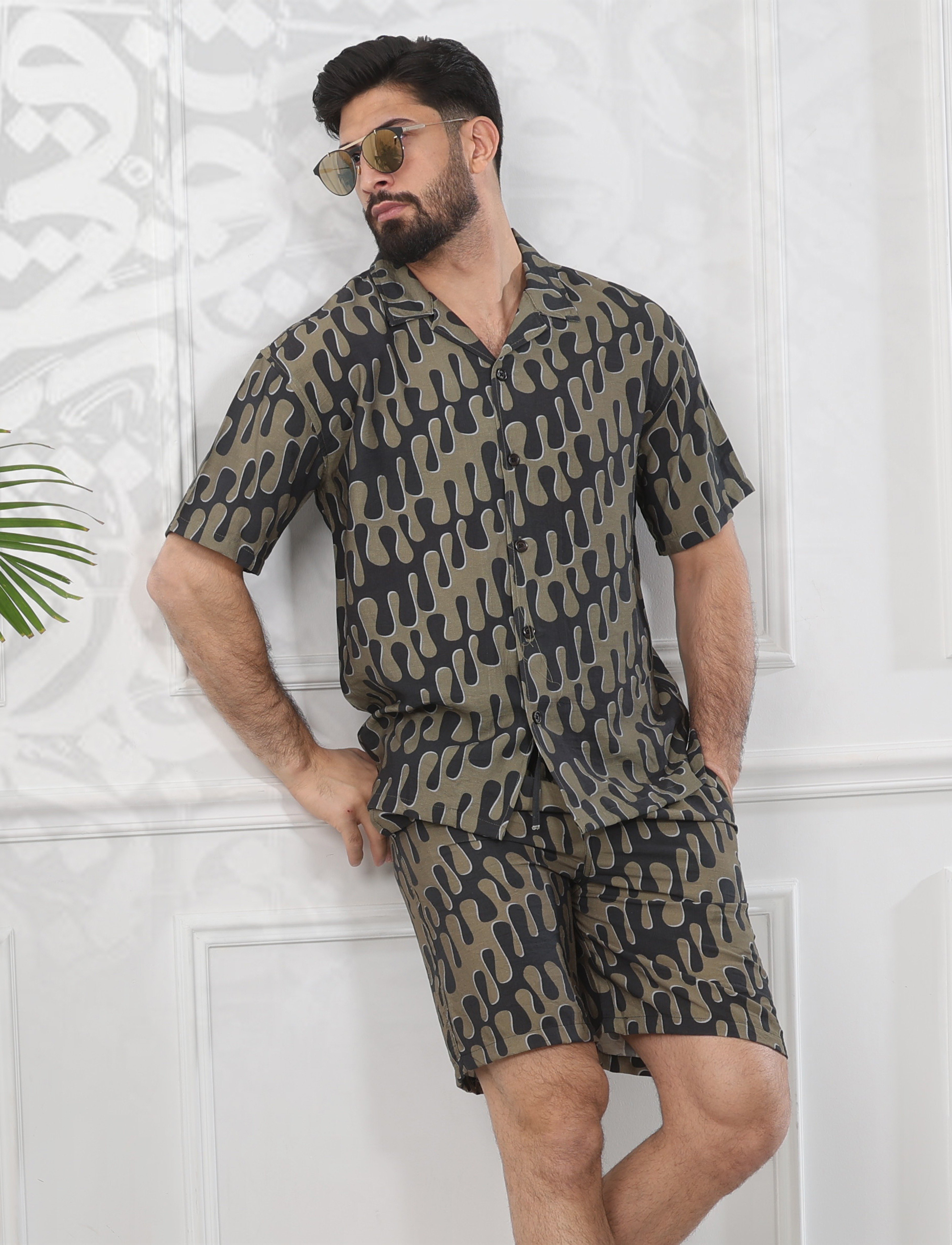 عرض العيد الوطني للاطقم الخفيفة