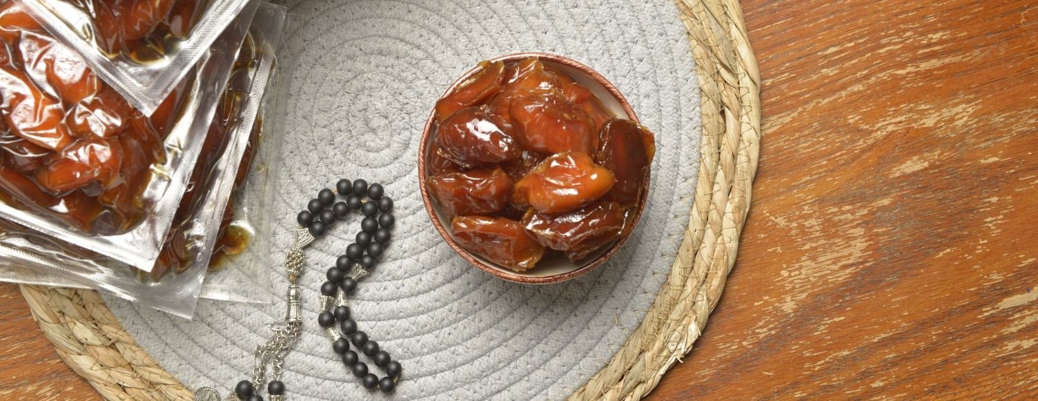 Nora Dates image-slider-0