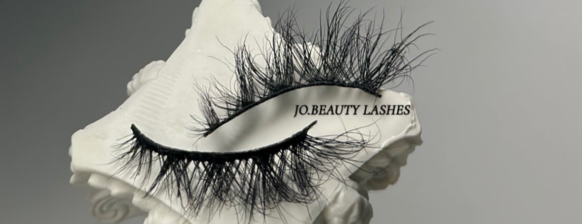 JO. BEAUTY LASHES image-slider-1