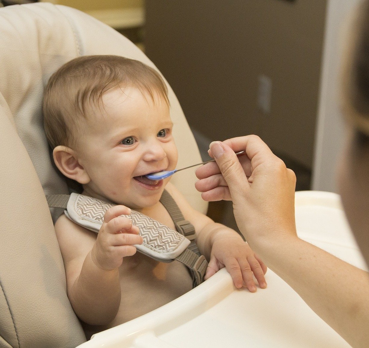 طاولات الطعام