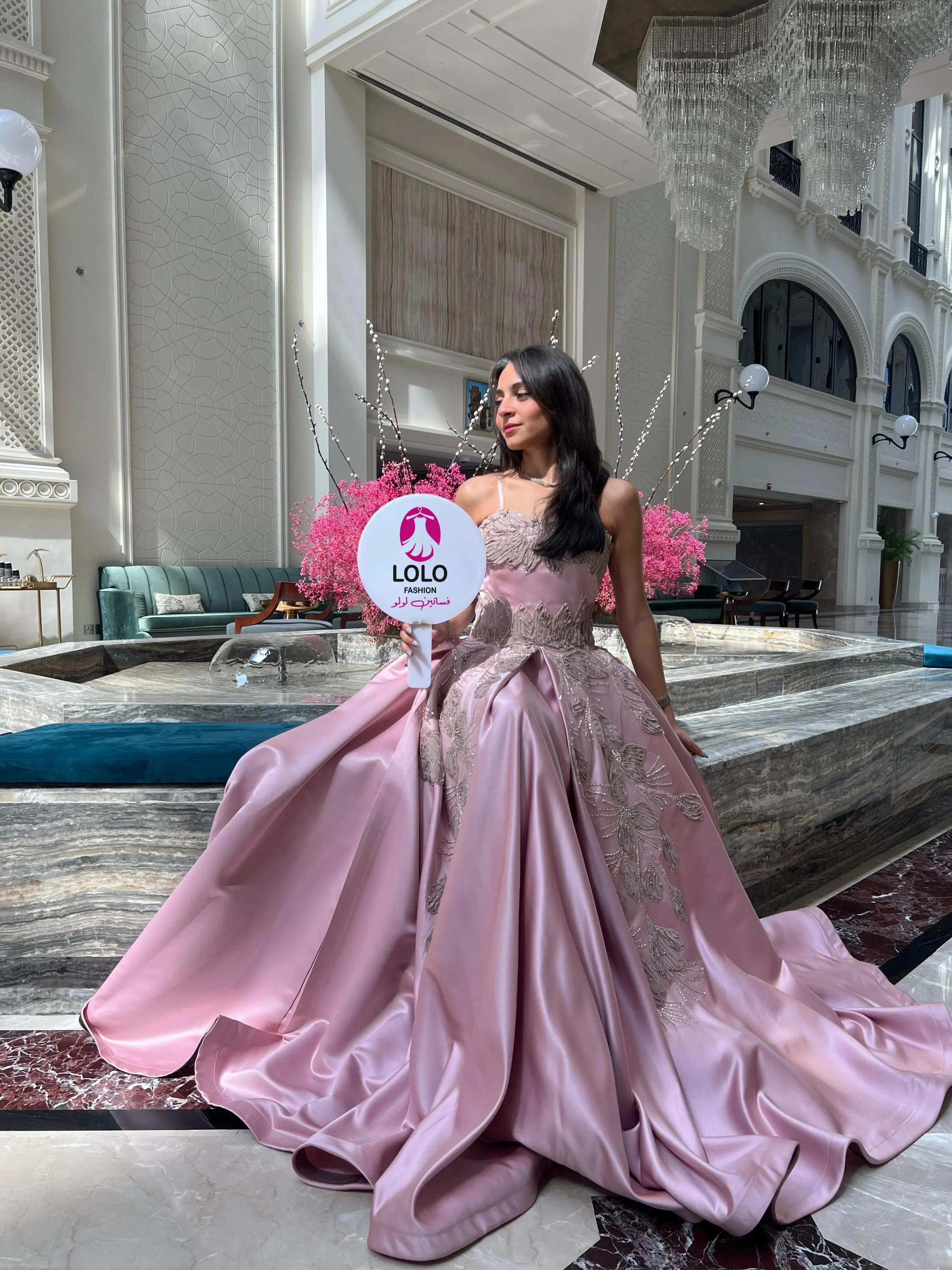 فساتين لولو