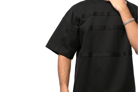 تيشرتات 33 ريال