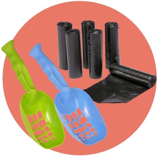 سكوبات واكياس فضلات القطط