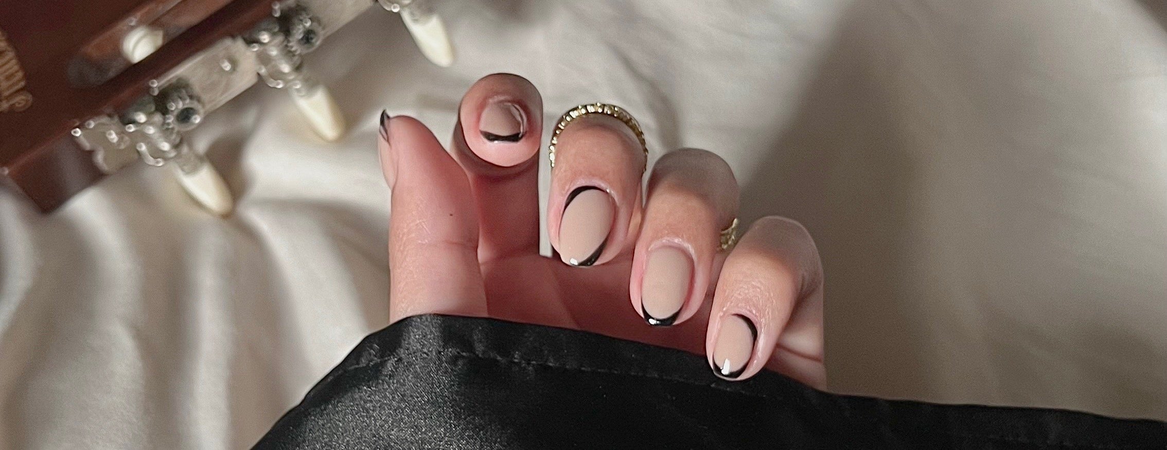 Auranails image-slider-0