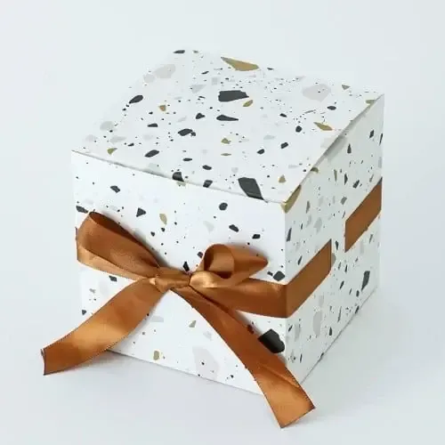 علب التوزيعات