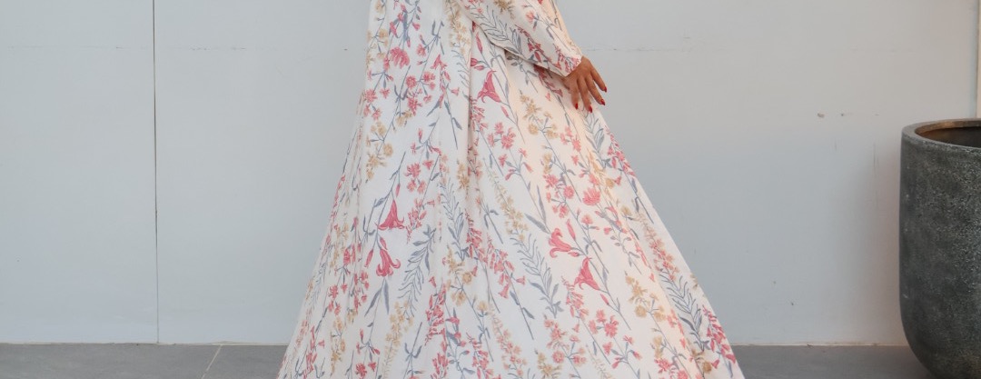 عبايات صقره image-slider-2