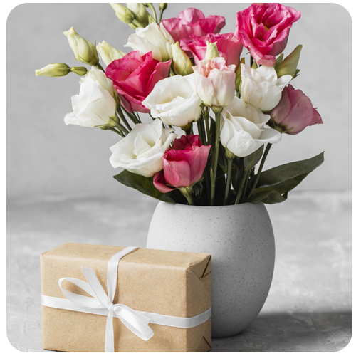 هدايا مع ورد