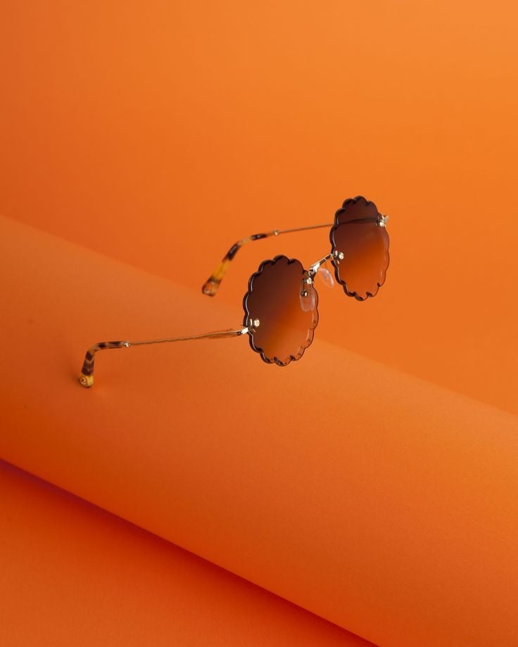 نظارات شمسية بدون اطار ريملس للجنسين