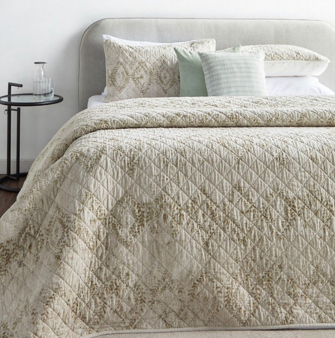 مفارش مضغوطة نفرين