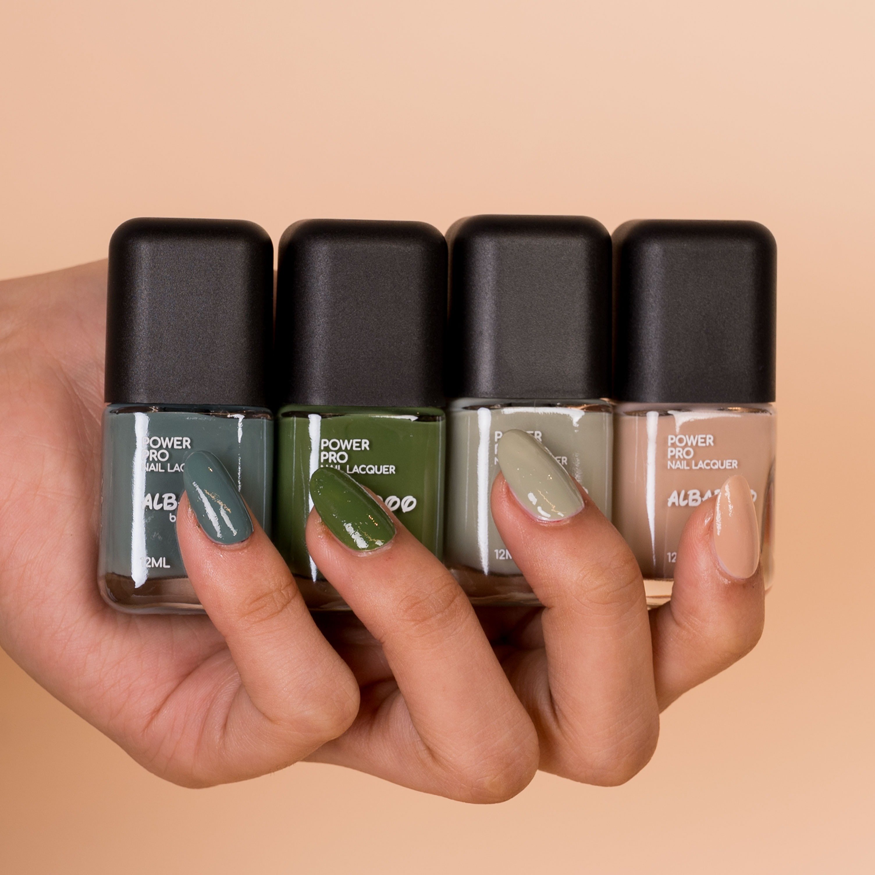 ( عروض مجموعات المناكير )