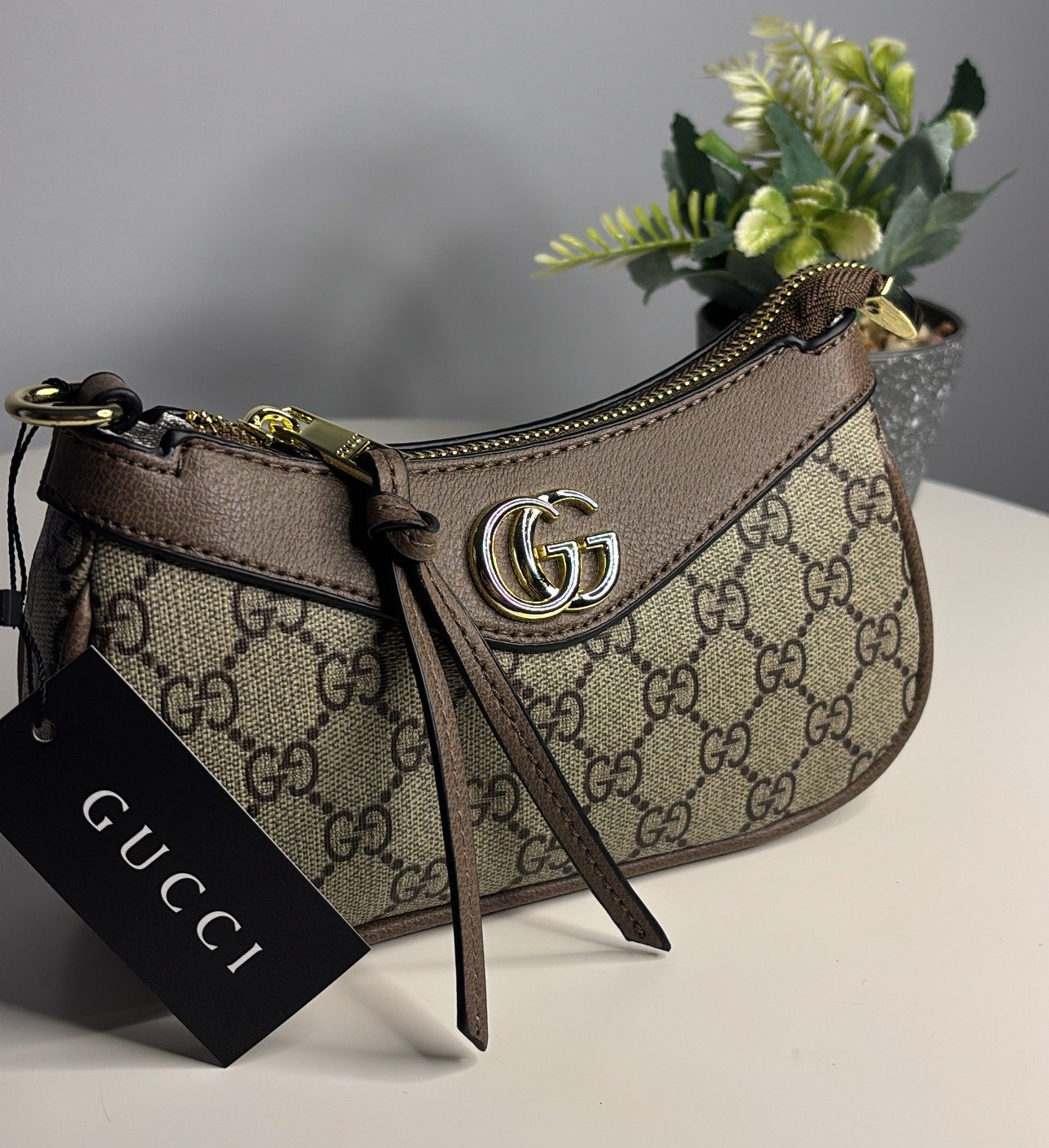 GUCCI