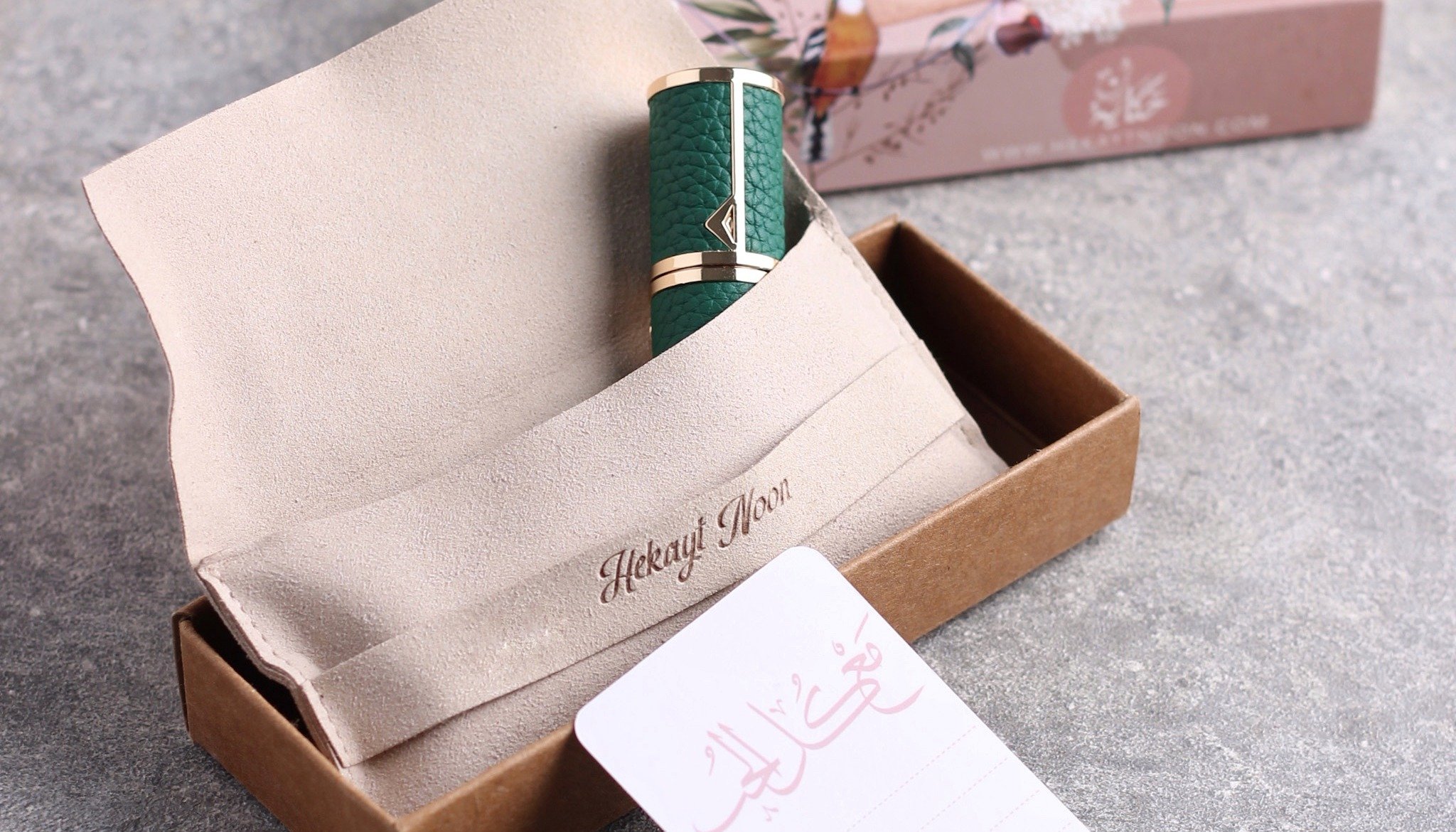 علب لتعبئه العطور