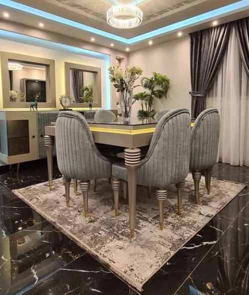 طاولات طعام