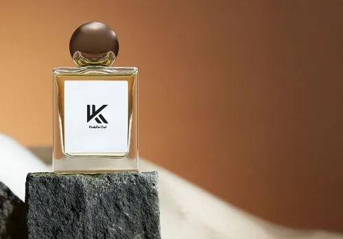 عطرك هو توقيعك