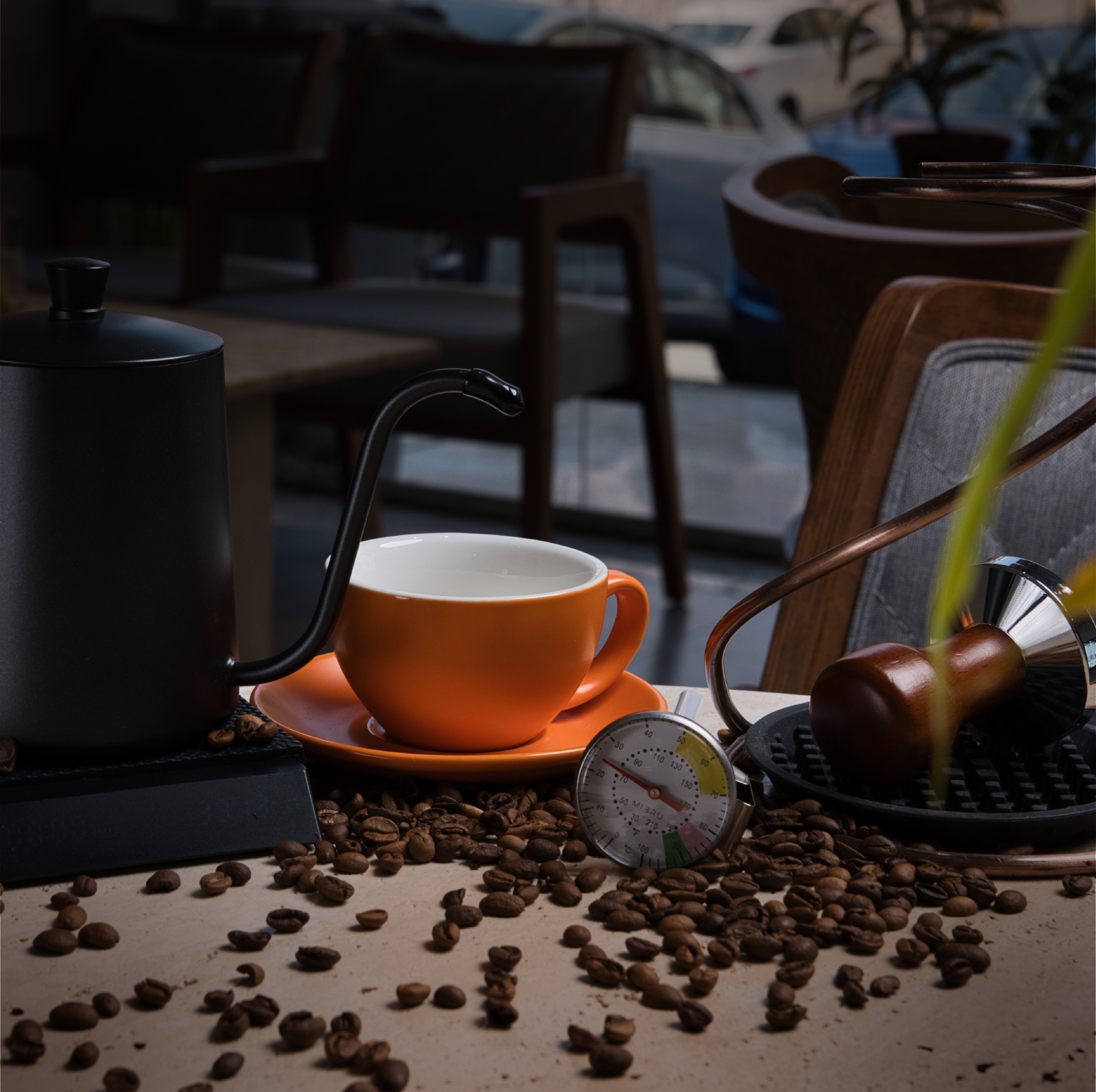 الأدوات والأكواب