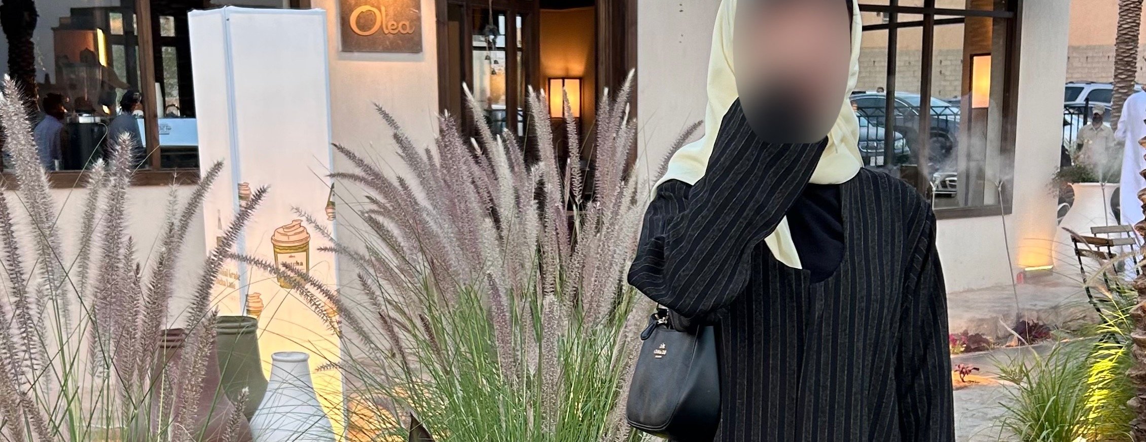 كنزى عباية image-slider-3