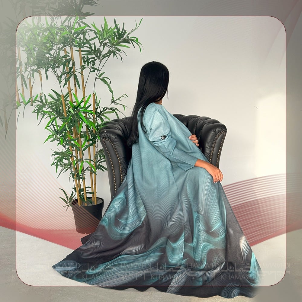 العبايات الملونة image