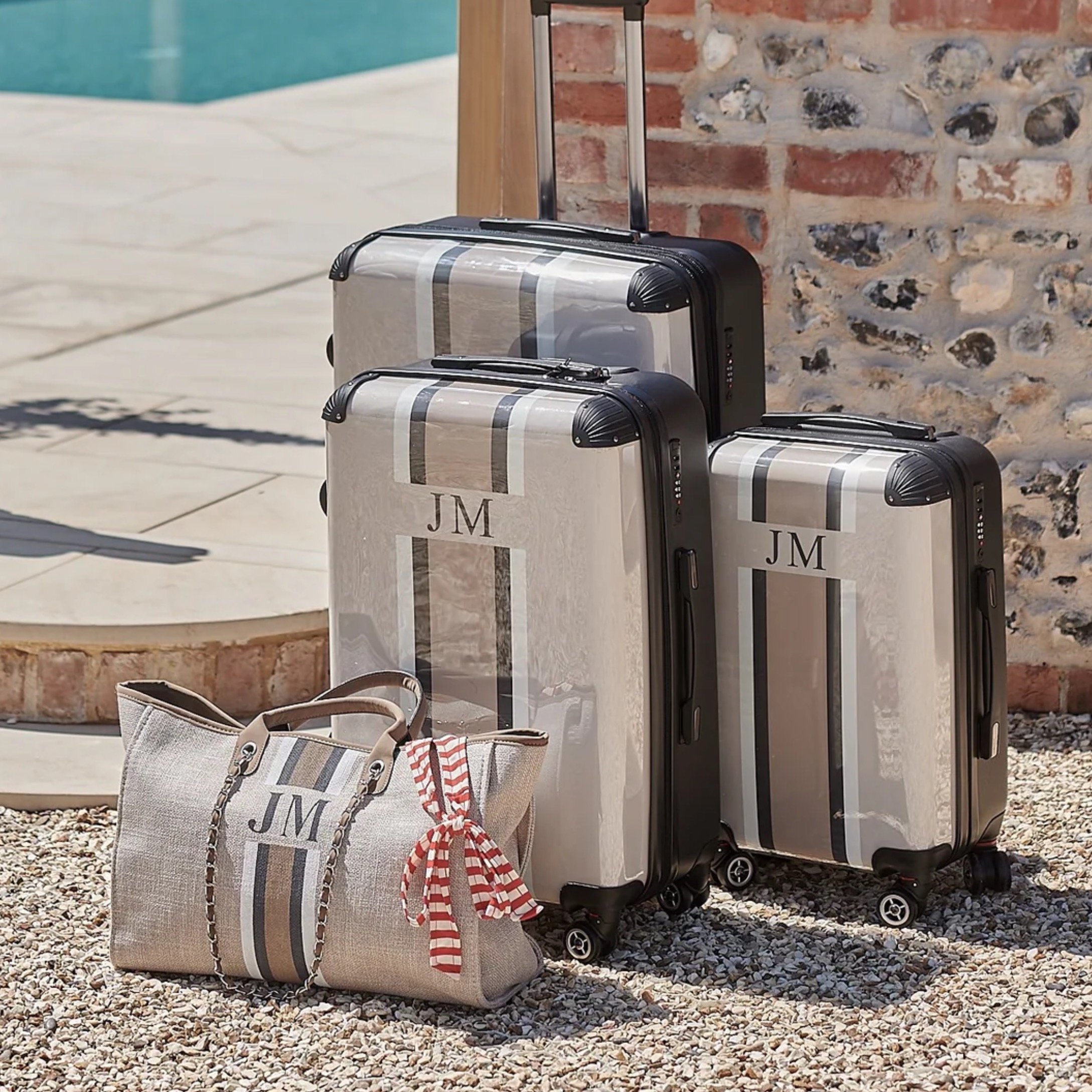 شنط سفر نافا