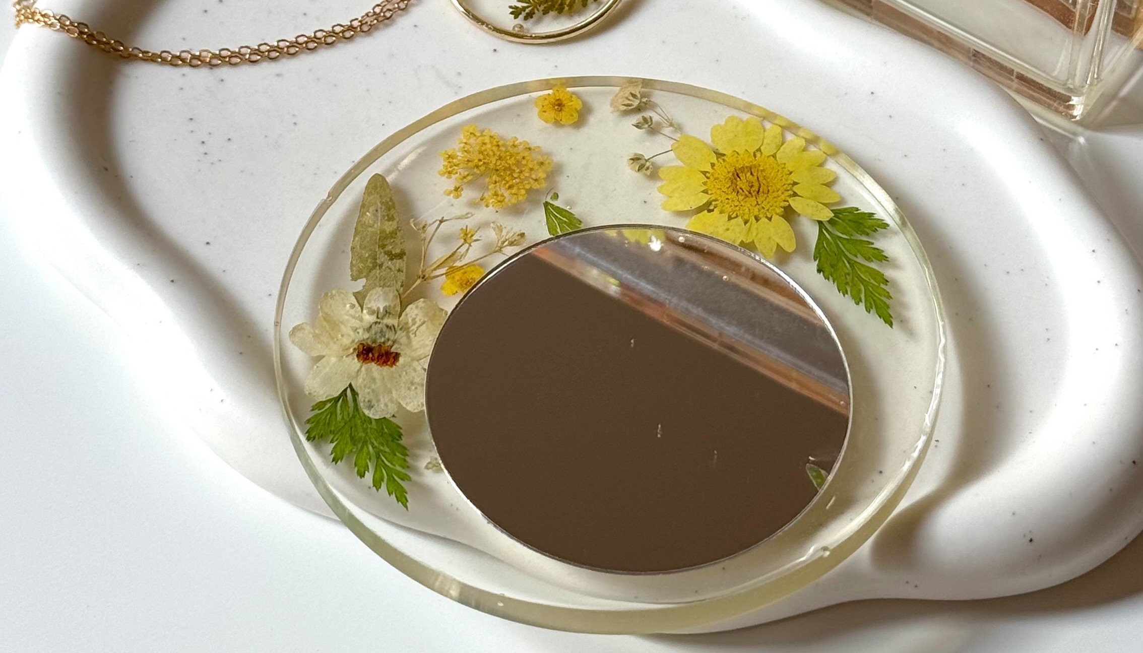 مرآة زهر