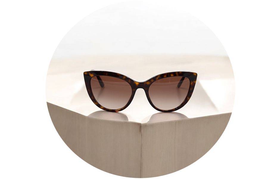 إطارات ملونة