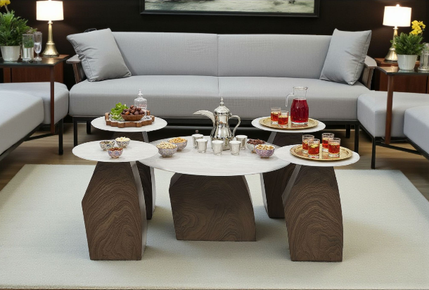 طاولات الخدمة