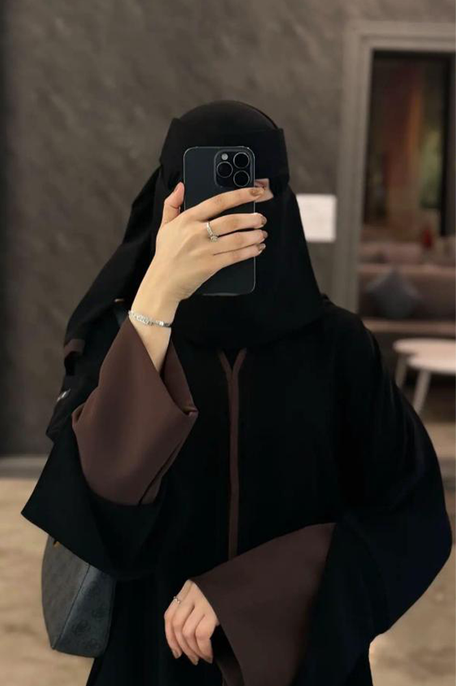 عباية الشهر الاكثر مبيعاً