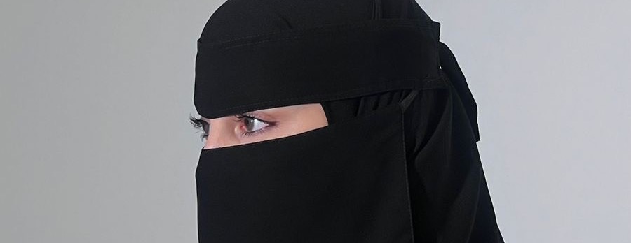 عبايات إكليل image-slider-1