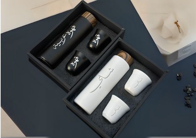 مج حراري مزدوج مع كوبين قهوة مع بوكس هدايا أنيق -قابل للطباعة أو الحفر