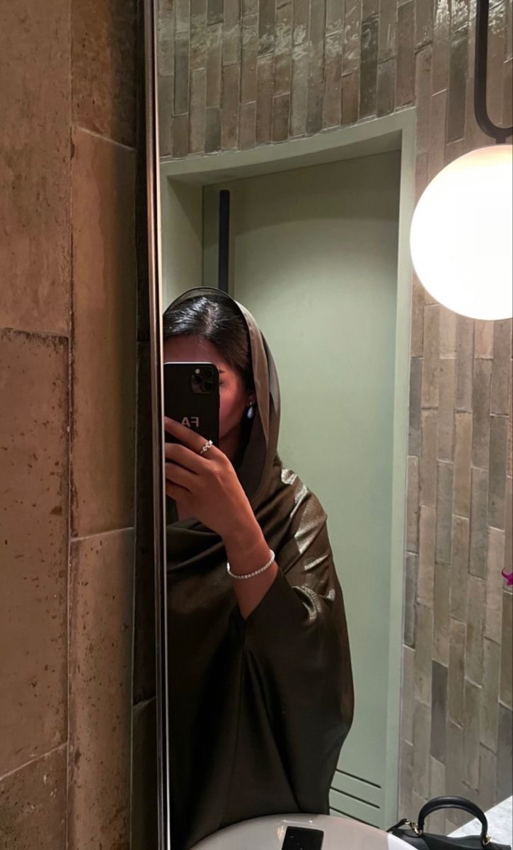 منى الصانع