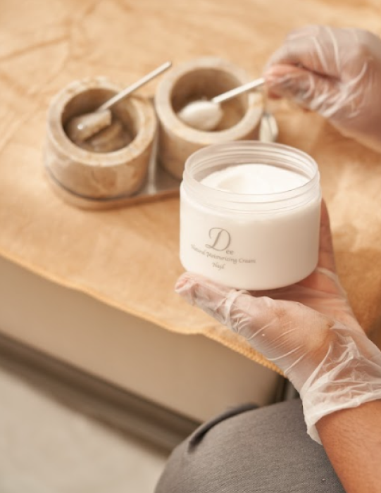 العنايـــــــة التي تستحقهـــــا بشرتــــــــك