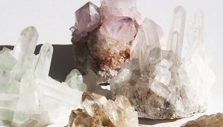 أحجار عنقودية