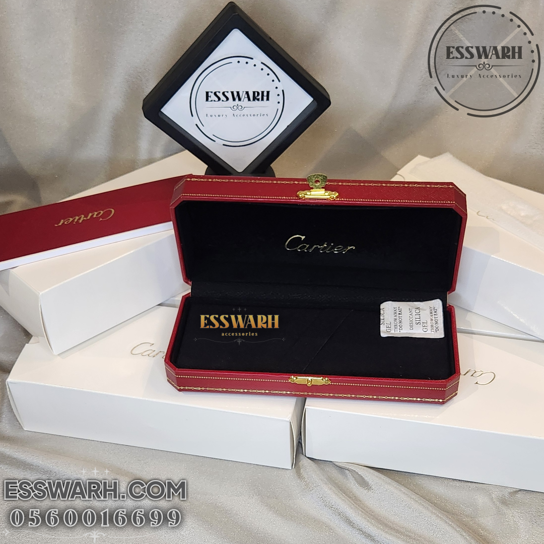 علب اقلام طبق الأصل