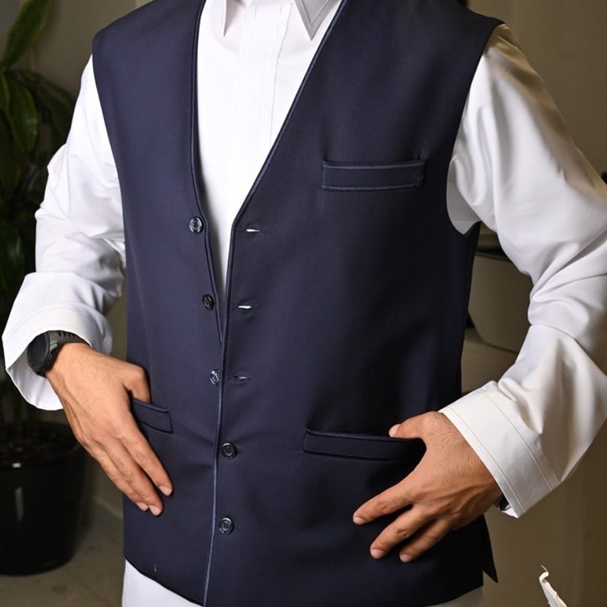 أكمل أناقتك مع سديري رجالي تفصيل