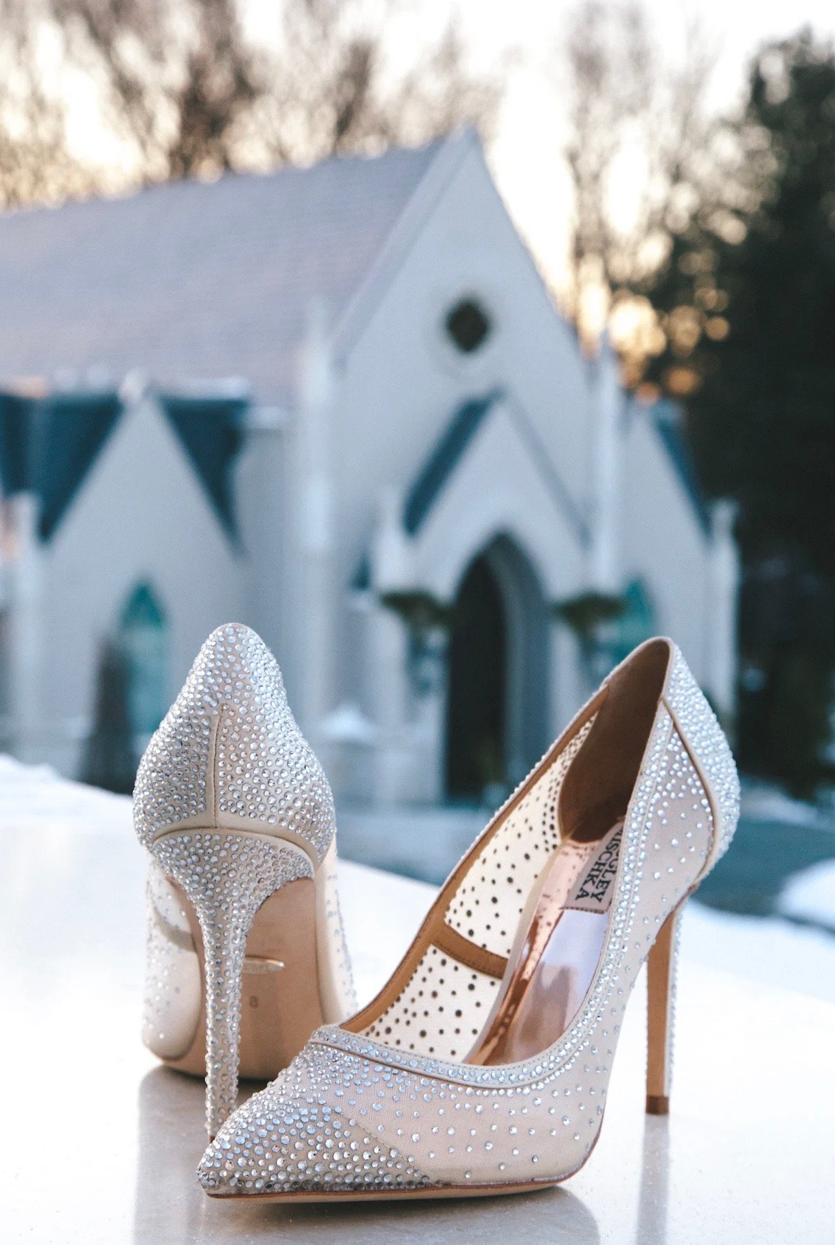 تشكيلة متنوعة من الصنادل