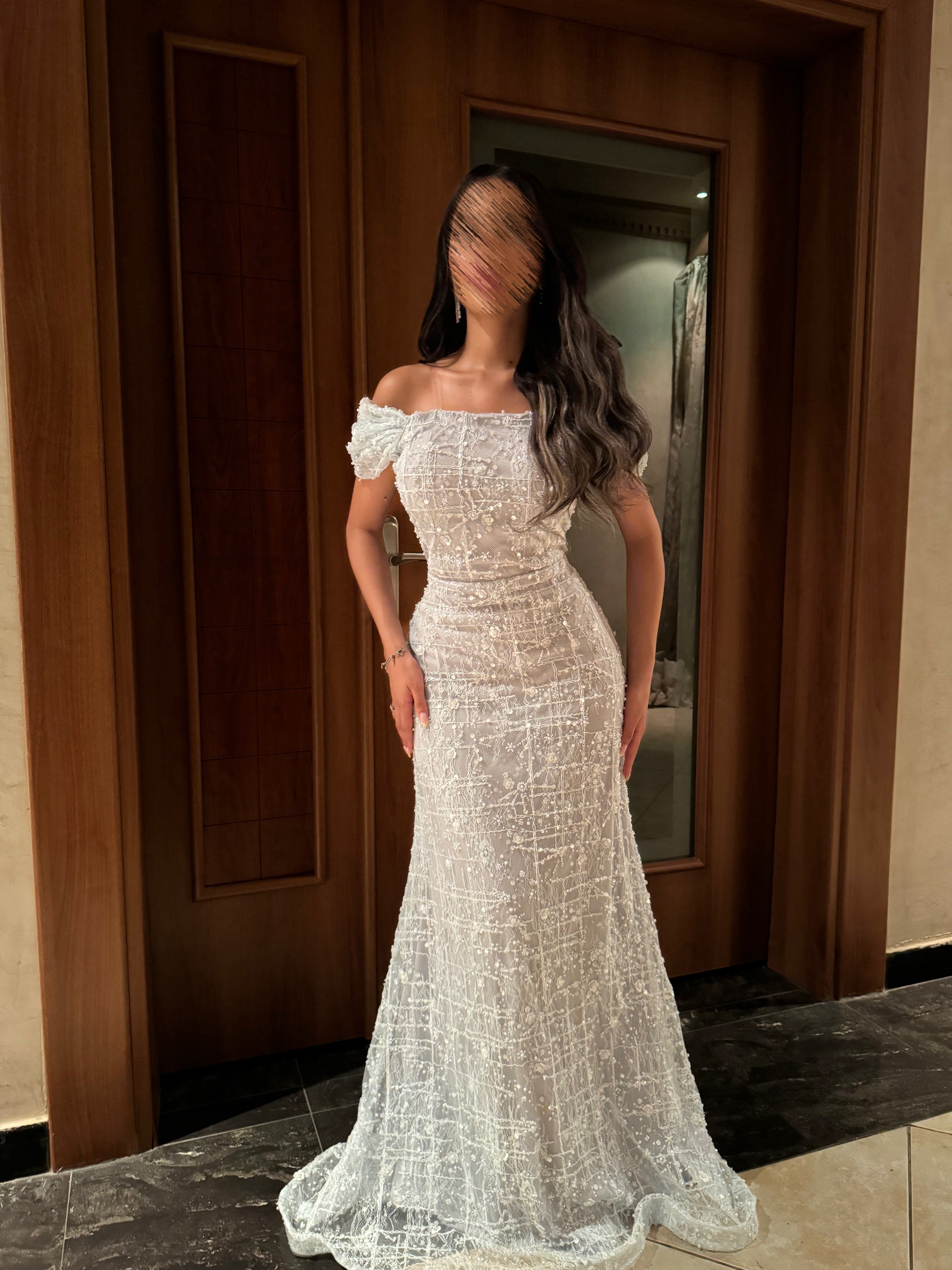 AVENT DRESS-alt-logo