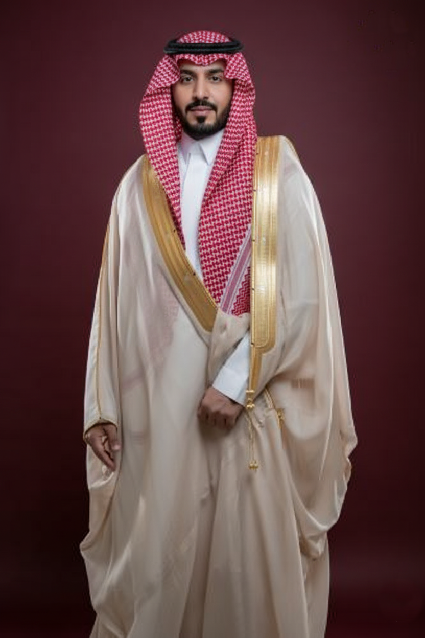  تميّز كل يوم ببشت جديد سبعة ألوان من الفخامة... لكل يوم هيبته. 