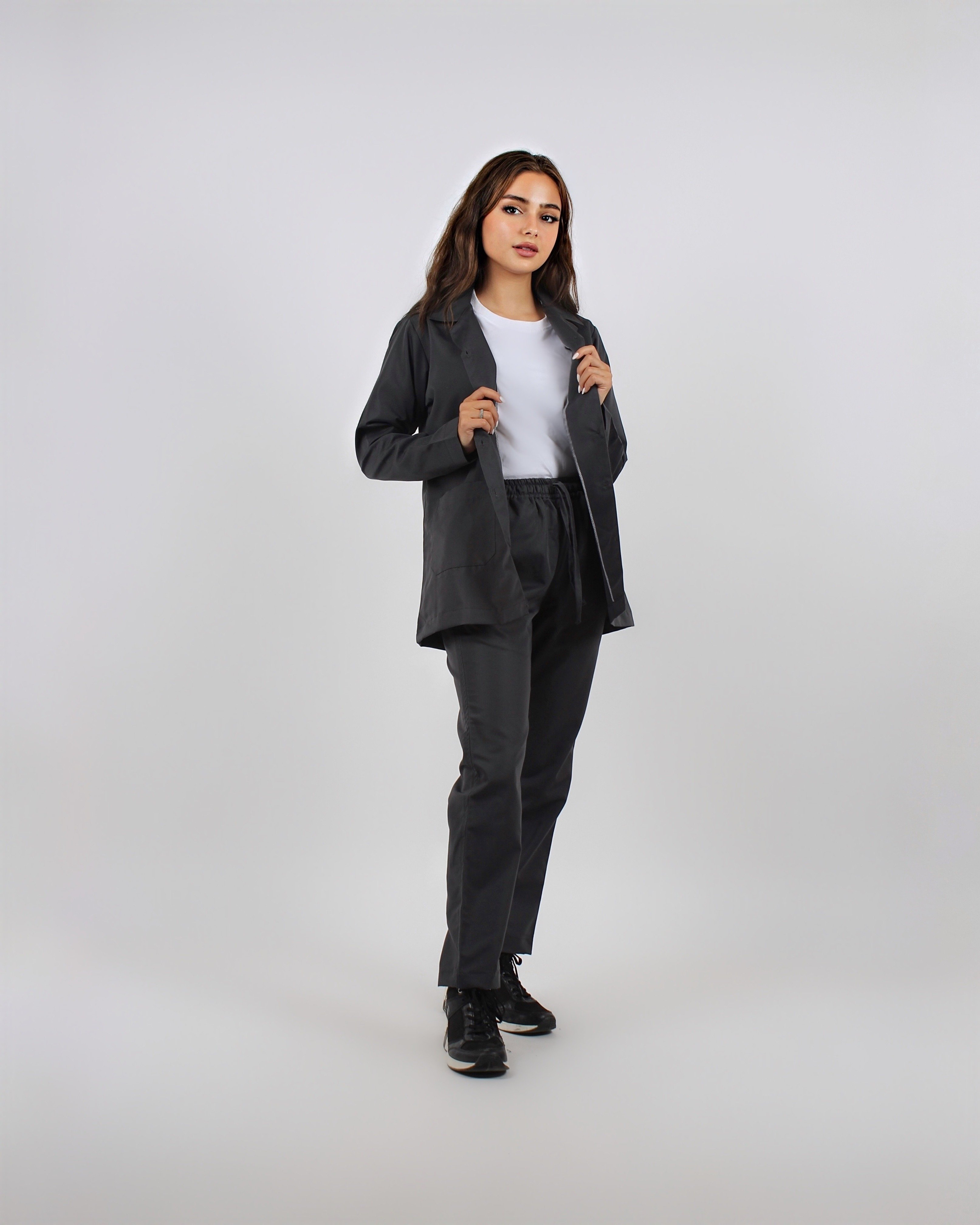 اختر زيك الموحد المعتمد من كلية التقنية