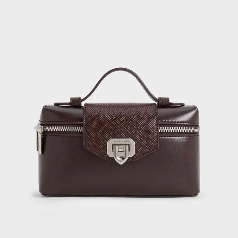 شنطة تشارلز اند كيث | Arwen