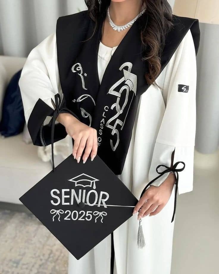 عبايات تخرج