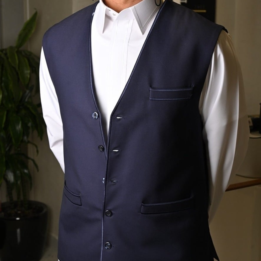 أكمل أناقتك مع سديري رجالي تفصيل