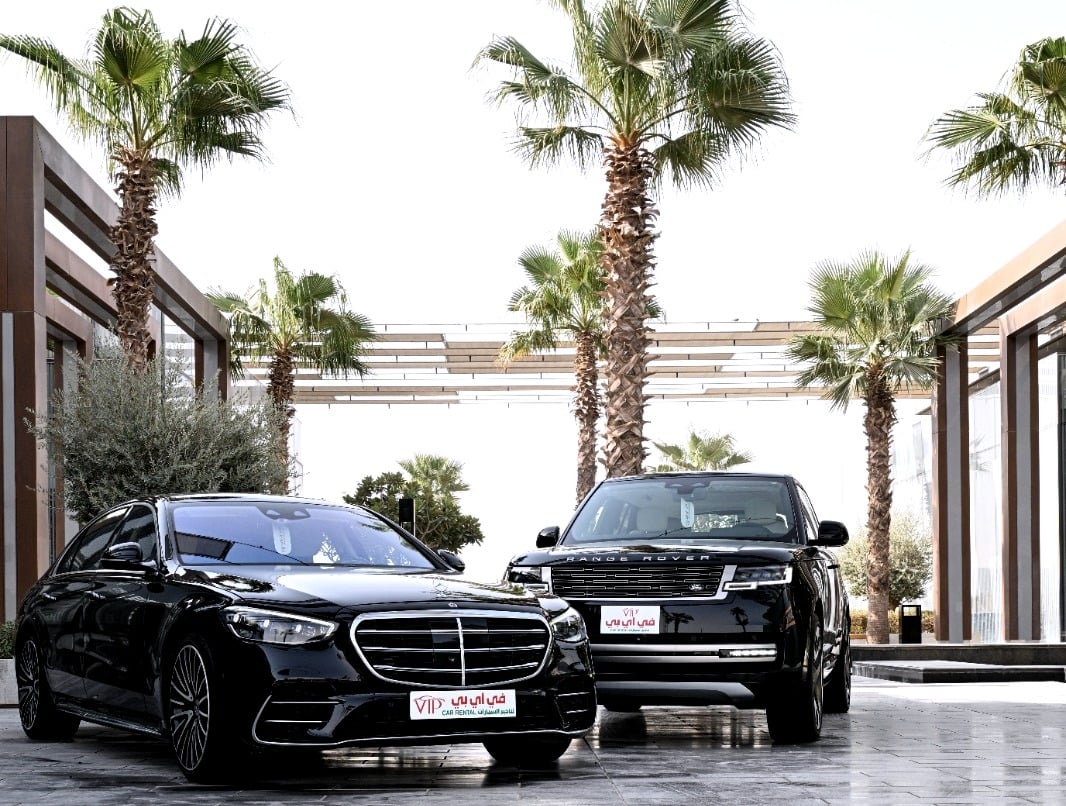 اسطولنا لتأجير السيارات الفارهة مع سائق خاص – بالتعاون مع V.I.P