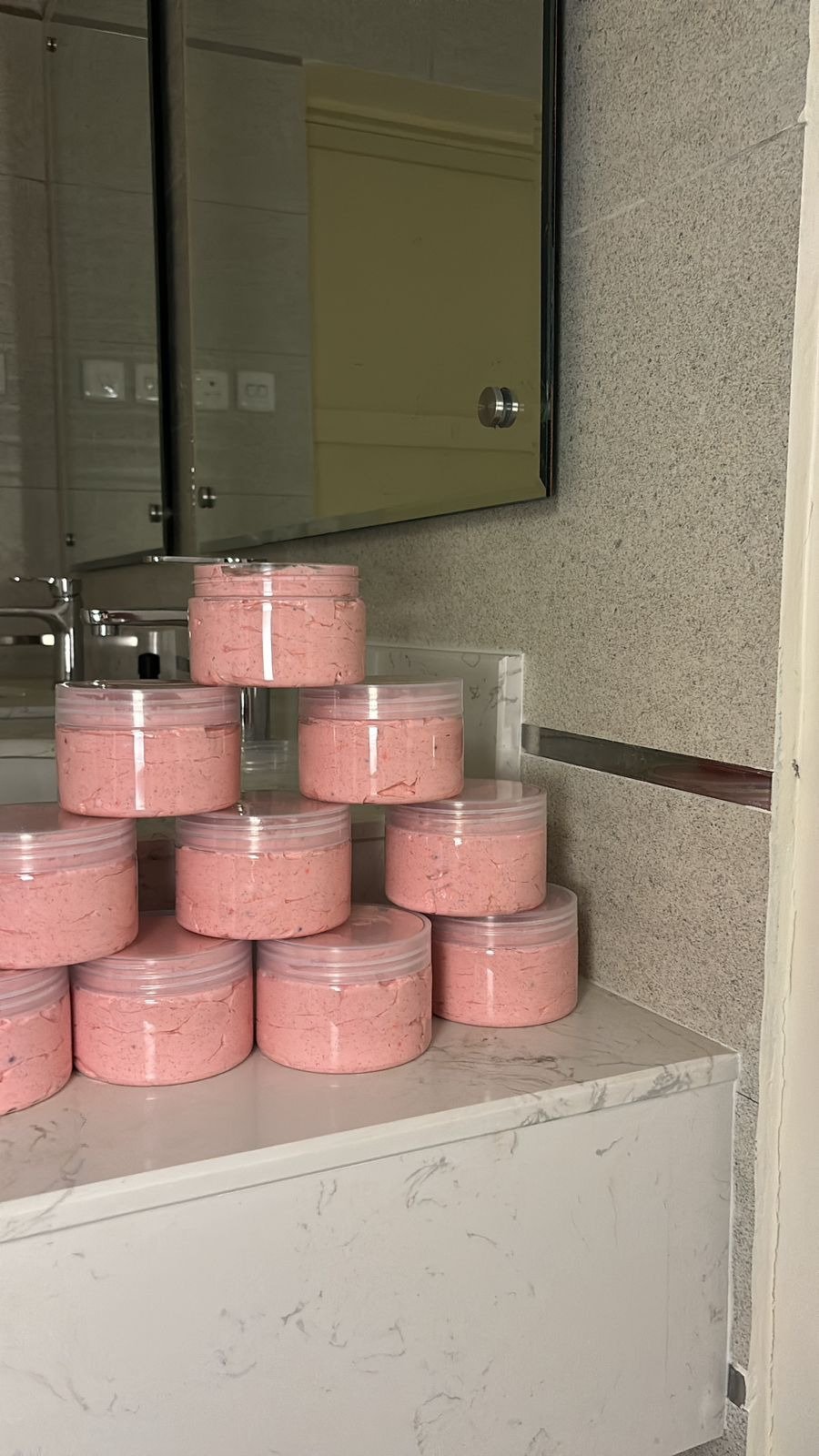 تابعونا على إنستقرام