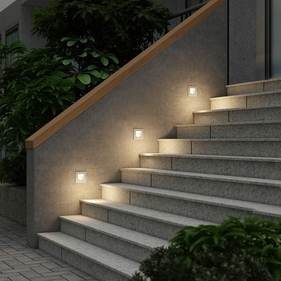 إنارة درج وممرات