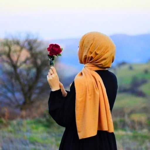 هبة  خطاب