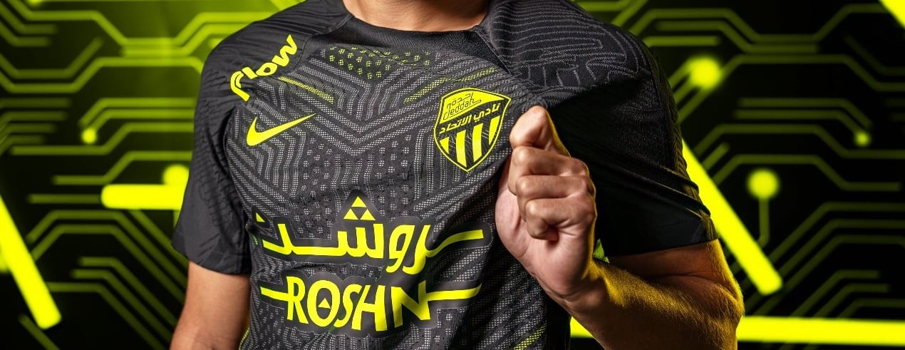 TSHIRTK STORE image-slider-0