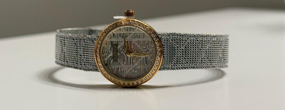 The elegant watch image-slider-0