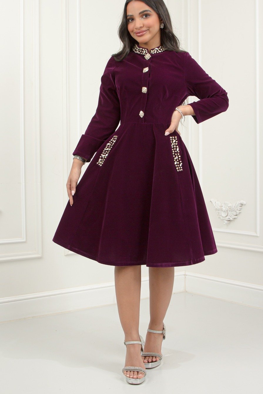 فساتين ميدي